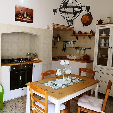 Casa Margherita Aradeo